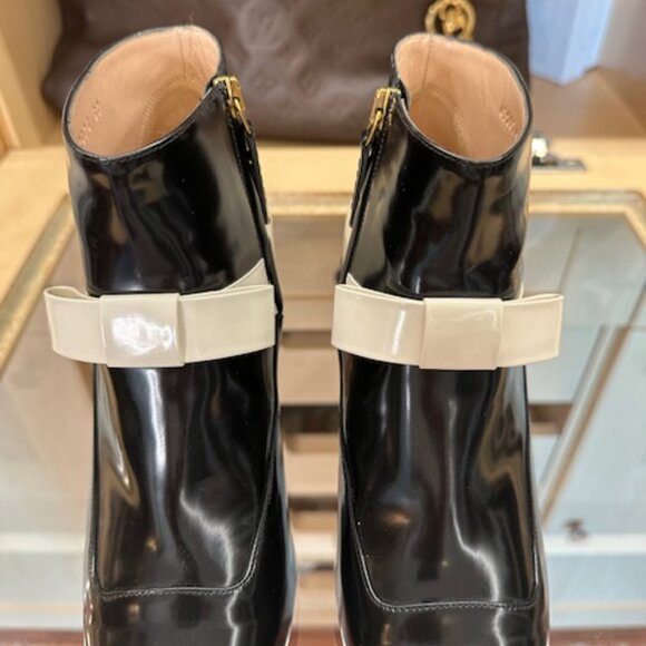 GUCCI SIZE 37 COLORBLOCK PATTERN BLACK & OFF-WHITE BOOTIES - Picture 8 of 8